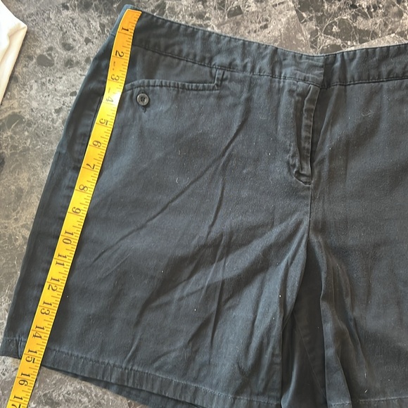 IZOD Black Shorts - Picture 4 of 5